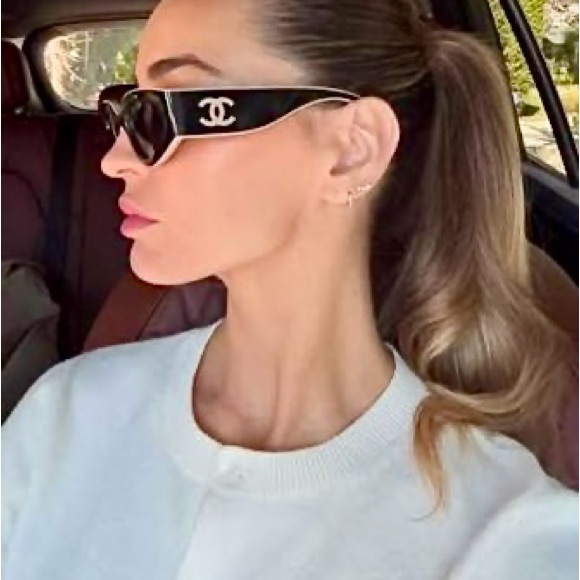 Chanel Cat Eye Sunglasses Classics Black & Beige Universal